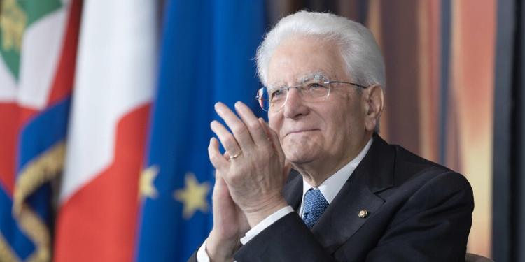 Mattarella premia due calabresi e una siciliana tra i 28 giovani «Alfieri della Repubblica»