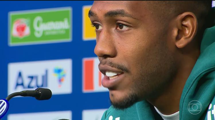 Rayan, o jogador mais jovem da Seleção Brasileira, substitui titular absoluto e dá conta do recado
