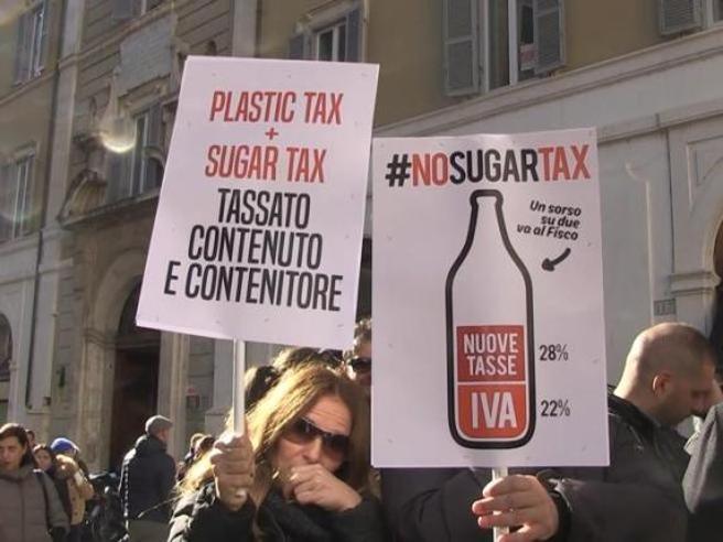 Superbonus, Forza Italia attacca: è scontro nella maggioranza. Scoppia il caso Sugar-tax Tajani: «Pronti a modifiche in Parlamento»