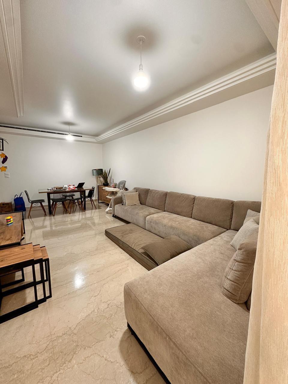 For Sale: Apartment in Ras El Nabeh