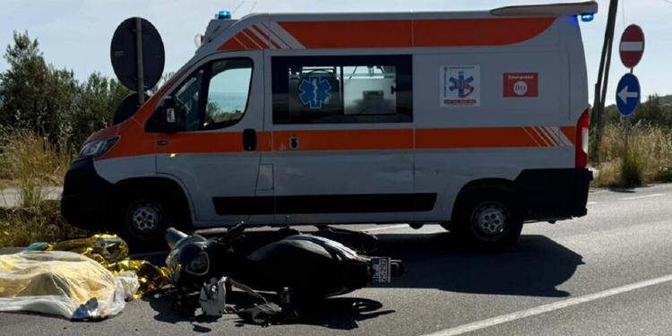 Tragedia sulla Sciacca-Ribera, moto contro un'auto: morta coppia di 25enni americani, erano in viaggio di nozze