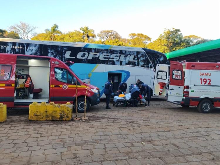 Passageira fica ferida após queda no interior de ônibus na BR-285, em Panambi