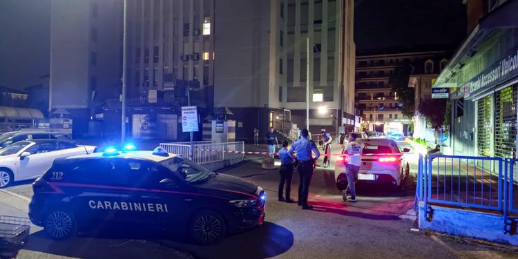 Diciannovenne accoltellato a Crema muore in ospedale: tre fermati