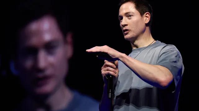 Quem é Bryan Johnson, milionário famoso em reverter envelhecimento e diagnosticado com doença incurável