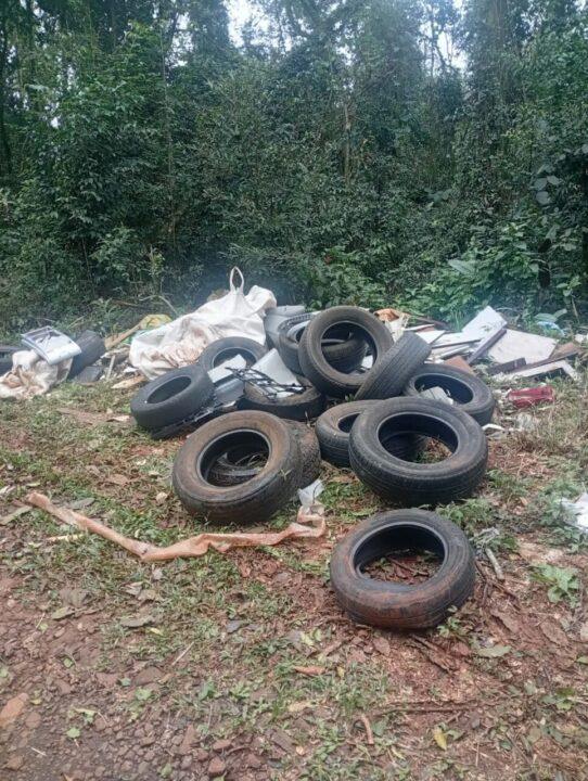 Denúncia de desova de lixo em Rincão Frente interior de Panambi