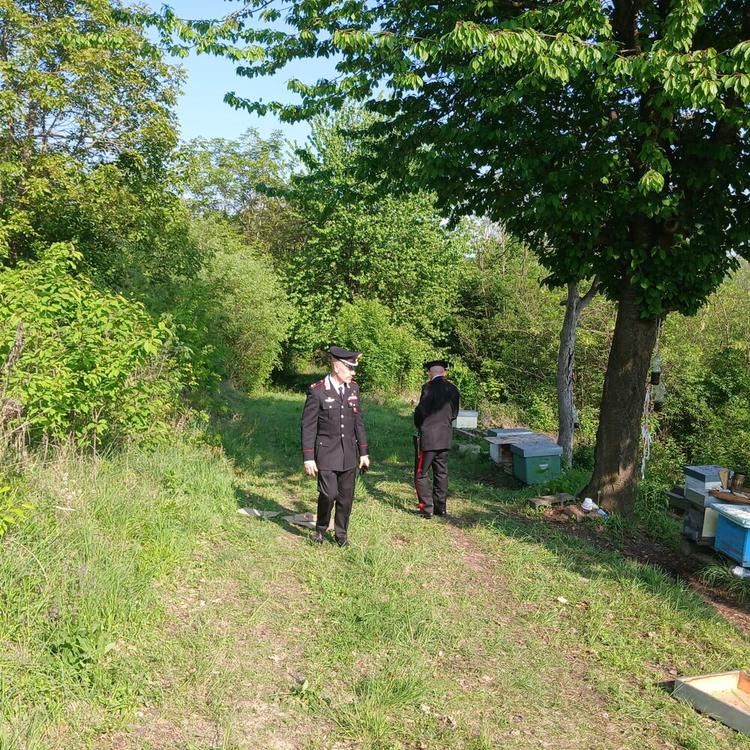 Uccide l'ex e il nuovo compagno di lei. Poi si suicida nell'Astigiano