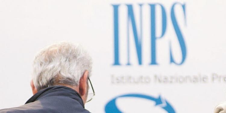Assegno unico, controlli Inps sull'Isee corrente: l'importo può calare