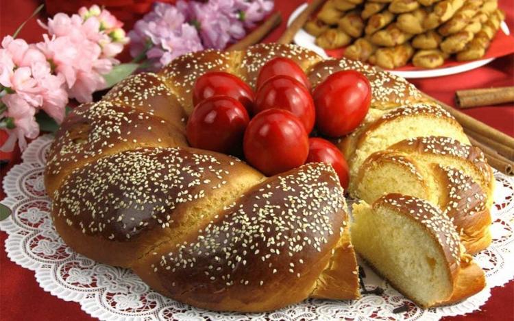 Tsoureki: The Traditional Sweet Bread of Greek Easter