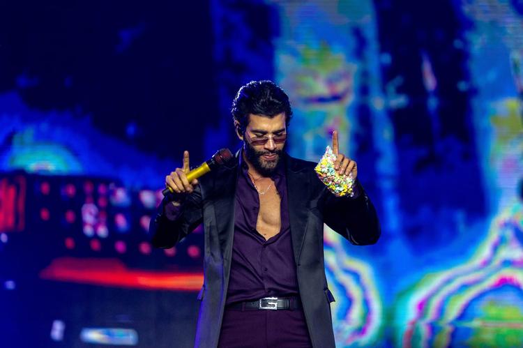 TJPE manda Gusttavo Lima pagar R$ 148 mil a dono de número de telefone citado em música; entenda