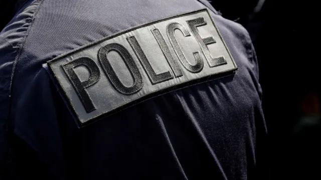 França: Mulher arranca parte da língua do marido com beijo e o atropela