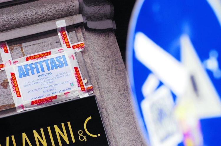 Il 60% dello stipendio se ne va tra affitto e mezzi