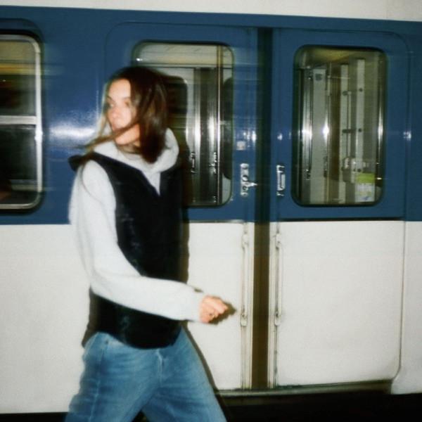 CHARLOTTE CARDIN - Feel good