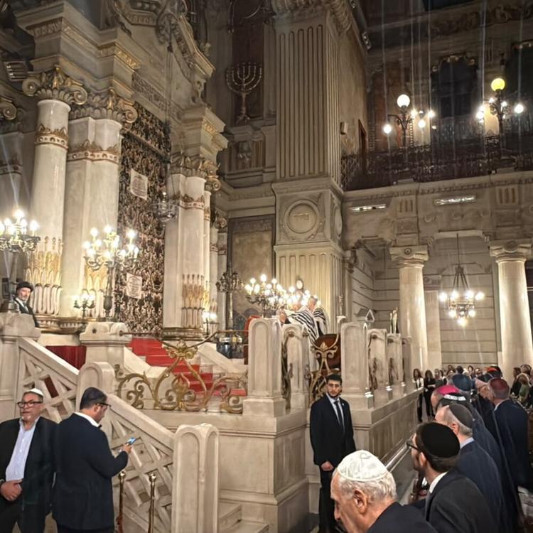 Il ricordo delle vittime del 7 ottobre con una cerimonia al Tempio Maggiore di Roma
