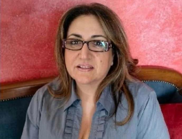 Sala Consilina in lutto: addio alla professoressa Mariapia Mancuso, il commovente ricordo della scuola