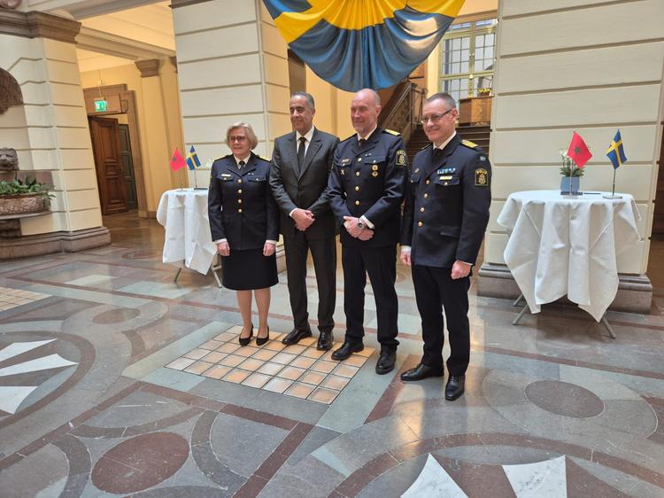 في زيارة للسويد..حموشي يجري مباحثات ويوقع مذكرة تفاهم لتعزيز التعاون الأمني