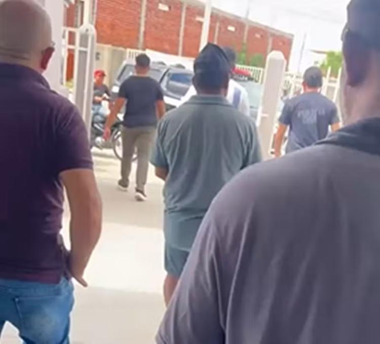 Dois homens são presos suspeitos de estuprar menina de 13 anos que está grávida, no Sertão da PB