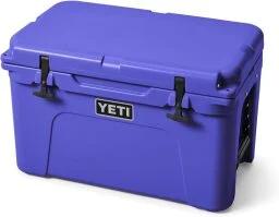Yeti Tundra hard cooler in violet