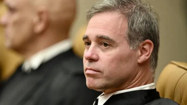 Mendonça acusa Moraes de direcionar investigação no STF