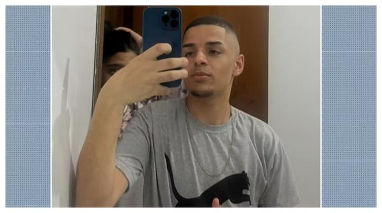 Quatro PMs dispararam 45 vezes durante abordagem em que celular foi confundido com arma em SP