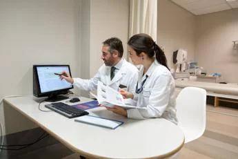Microbiota nei neonati, studio italiano: "Nel latte materno batteri benefici"