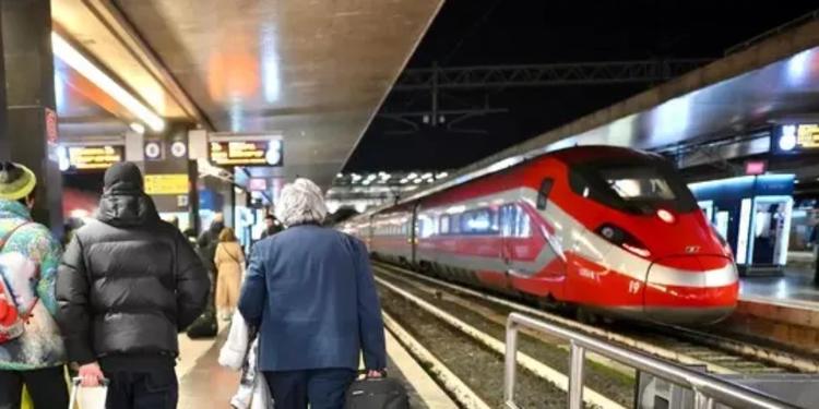 Sciopero del personale del gruppo Fs il 17 e 18 maggio. Disagi per chi viaggia in treno