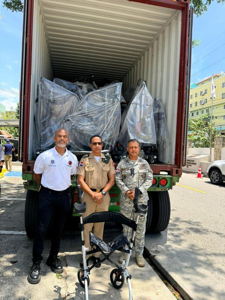 Más de 4,000 personas fueron beneficiadas con medicamentos y estudios diagnósticos en Cambita Garabitos, San Cristóbal