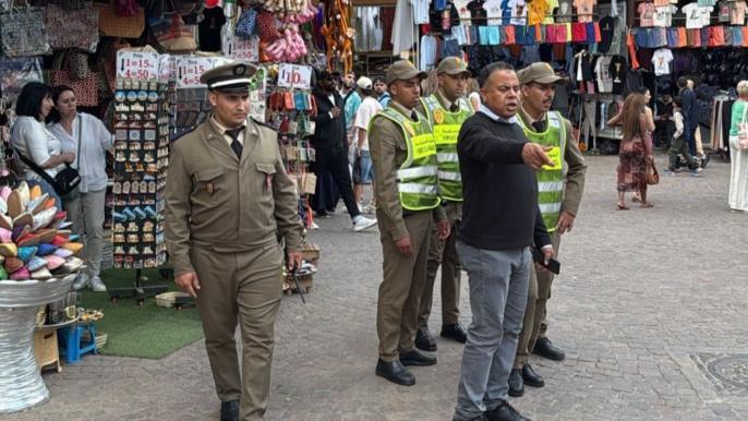 حملة واسعة للسلطات لمواجهة الترامي على الملك العام بمراكش العتيقة + صور