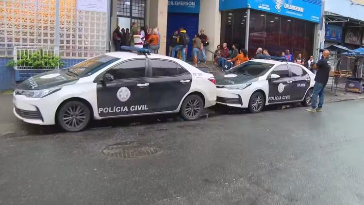 Mulher é presa em operação policial contra clínica de estética irregular em Nova Iguaçu