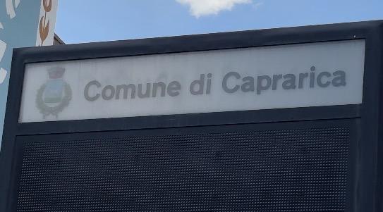 Caprarica di Lecce, caos dopo il Consiglio: il caso dello sputo accende gli animi