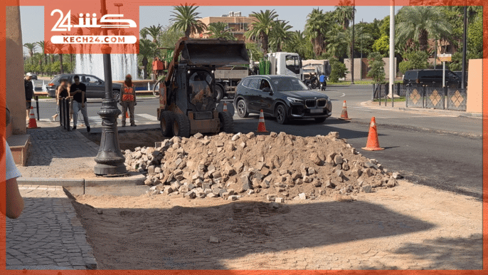 بالڤيديو.. ازالة الحجز اللاصق من شارع حمان الفطواكي بمراكش بعد الفشل في صيانته