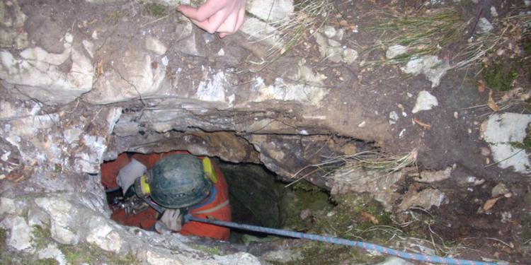 Speleologo bloccato a 120 metri di profondità  Garessio, salvato dopo una notte di lavoro