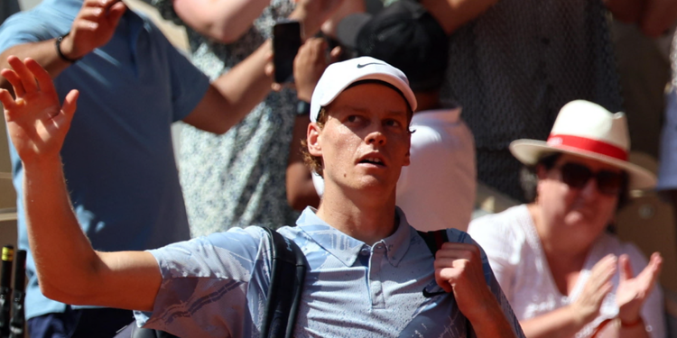 Roland Garros, Sinner e la resa a pochi passi dalla vittoria: “Non avevo più energie”