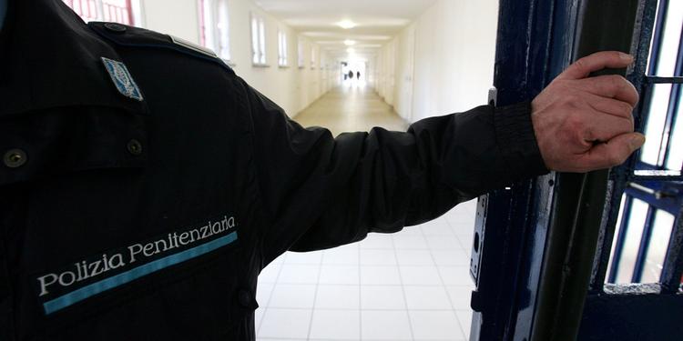 Un messinese di 26 anni tra i rivoltosi del carcere di Agrigento, convalidati otto arresti
