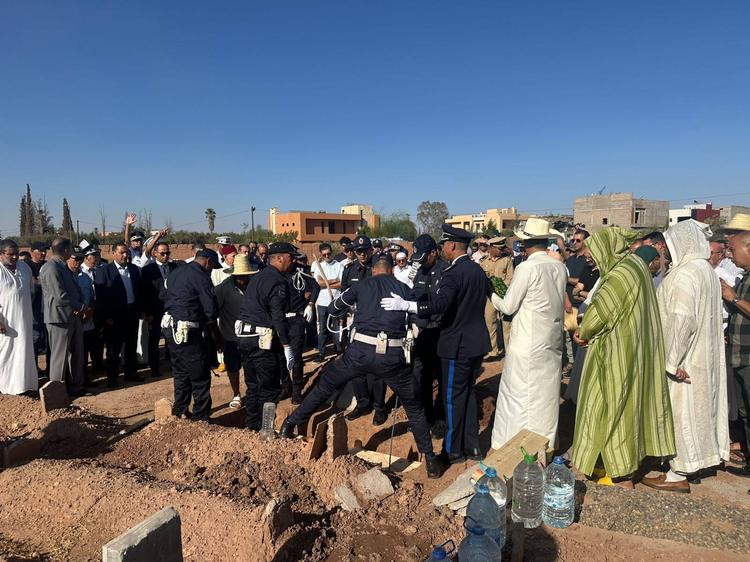 بالصور.. انطلاق مراسيم تشييع والي أمن مراكش السابق الحايل الزيتوني وسط أجواء مهيبة