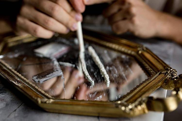 Droga, Bonomelli (Lautari), al via raccolta firme per legge popolare: "Basta modica quantità, più pene per gli spacciatori e più sostegno a famiglie e comunità"