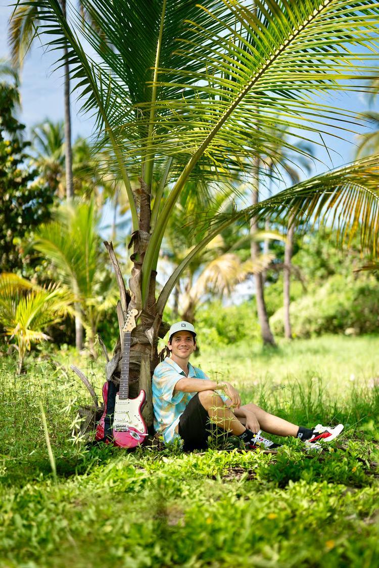 InStabile, luglio sulle rive dell’Arno, tra circo contemporaneo, musica live, jam session