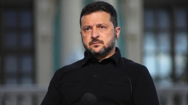Zelensky revela que Rússia tentou atacar o seu avião duas vezes