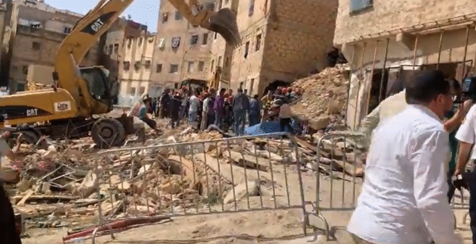 انهيار عمارة بعين النقبي بفاس.. ارتفاع حصيلة الوفيات وعمليات البحث تتواصل