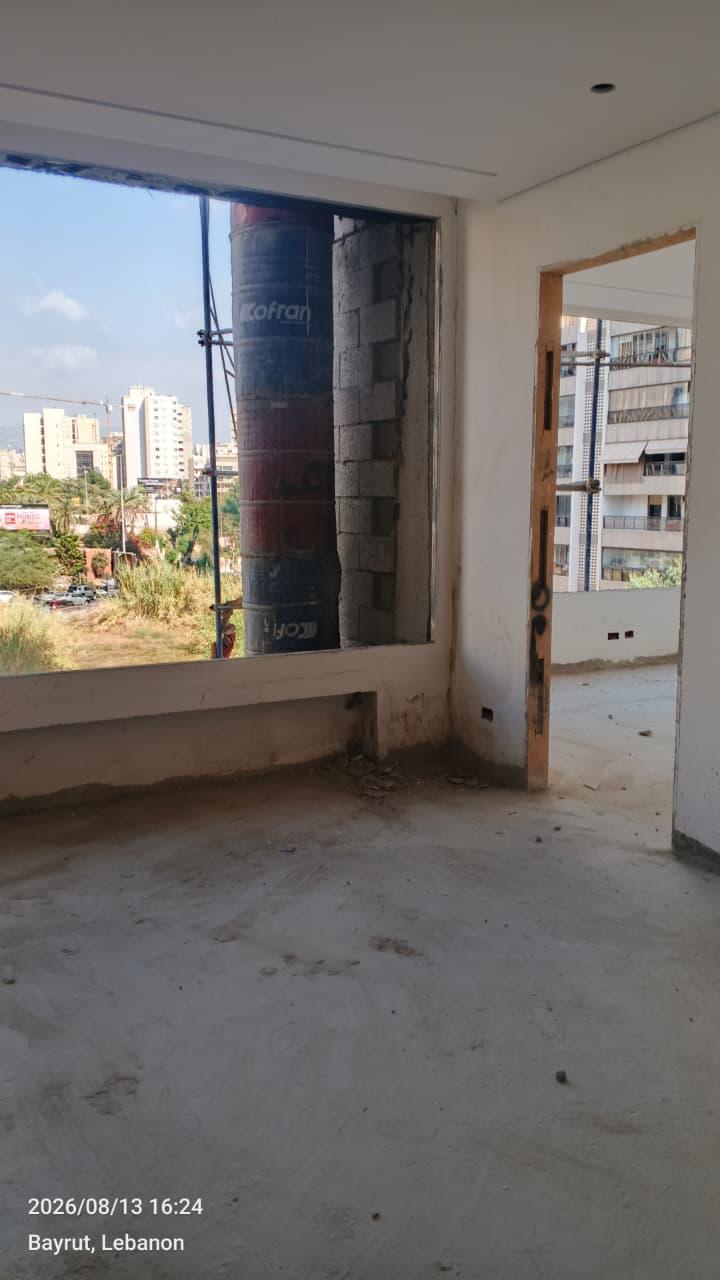 For Sale: Apartment in Ramlet El Bayda