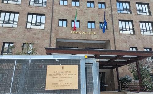 Basilicata: assoluzione per Bardi, Cupparo e Busciolano su nomine esterne