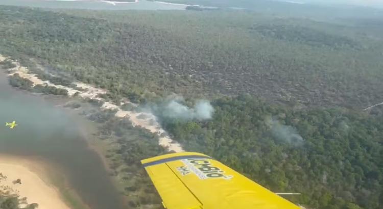Fumaça prejudica voos de aviões do Ibama e helicóptero é convocado para conter chamas no Pará