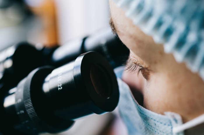 Alzheimer, nuovo test ematico dai 40 anni: ecco per chi è
