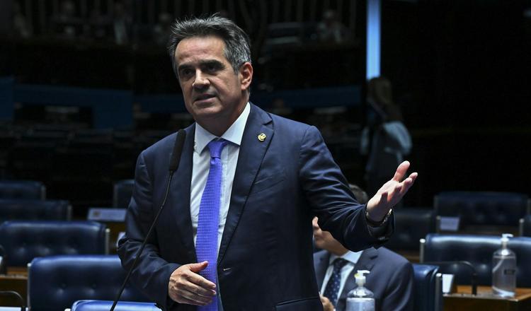 PF aponta que Ciro Nogueira recebia repasses mensais de R$ 300 mil de Daniel Vorcaro