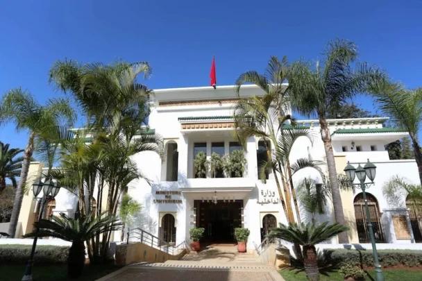 تعليمات صارمة لمراقبة غياب المنتخبين داخل المجالس الترابية