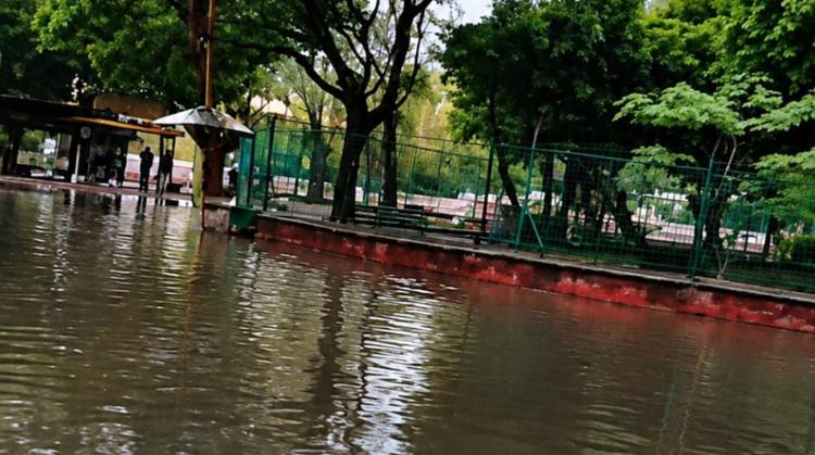 ¡De nueva cuenta! El parque Cri Cri bajo el agua por enésima vez: exigen solución a inundaciones en Cuernavaca