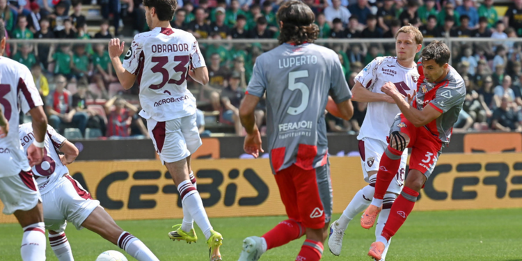 Cremonese bloccata dal Torino in uno scialbo 0-0: domani dovrà tifare... Fiorentina