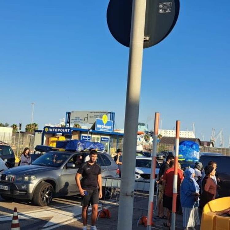 Civitavecchia, il porto nel caos per il mancato arrivo di una nave