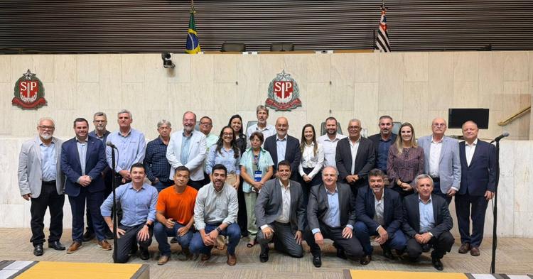 Cooperativas visitam Alesp em Programa de Educação Política