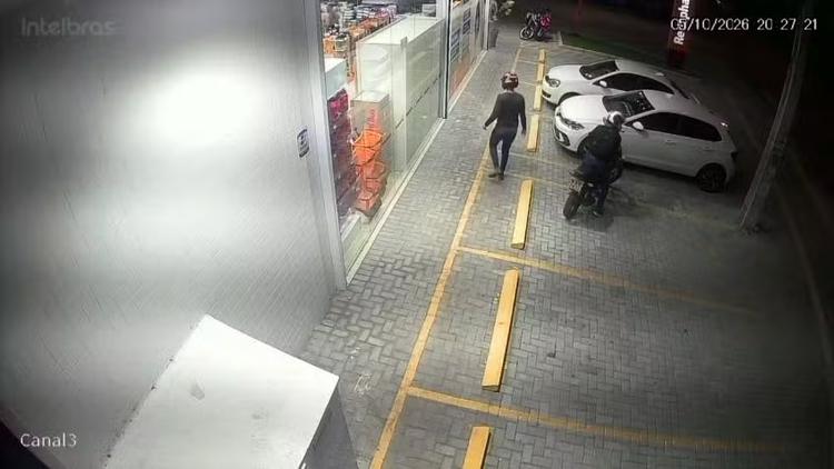 Canetas emagrecedoras são roubadas em assalto a farmácia em Campina Grande, PB; VÍDEO