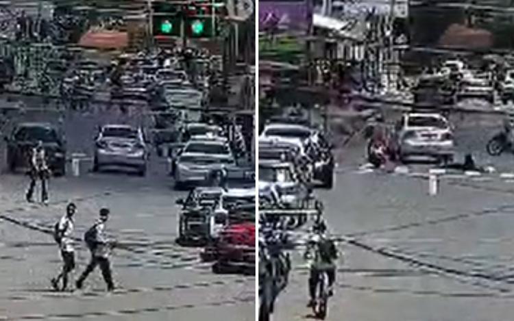 Idosa é condenada por se jogar na lateral de carro para simular atropelamento; vídeo mostra acidente